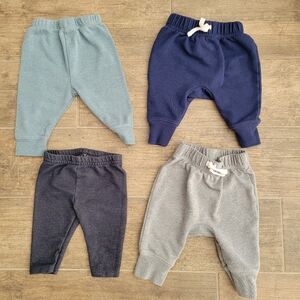 0-3M 4 pairs of pants